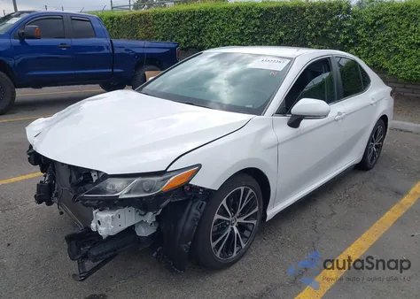 2018 Toyota Camry Se from USA, damaged, VIN 4T1B11HK4JU606862